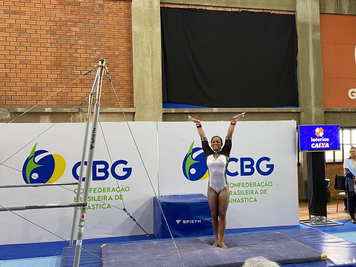 Rebeca Andrade vai à final com a melhor nota no Troféu Brasil de ginástica | ginástica artística | ge