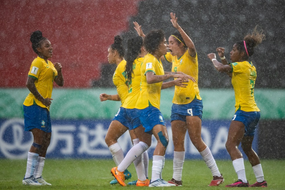 Que hora que é o jogo do Brasil Feminino sub-20?