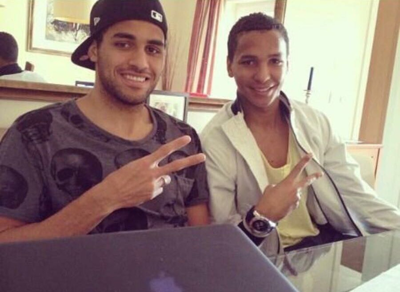 Ídolo de Deyverson, Alan Kardec dá dicas e torce pelo sucesso do amigo no Palmeiras