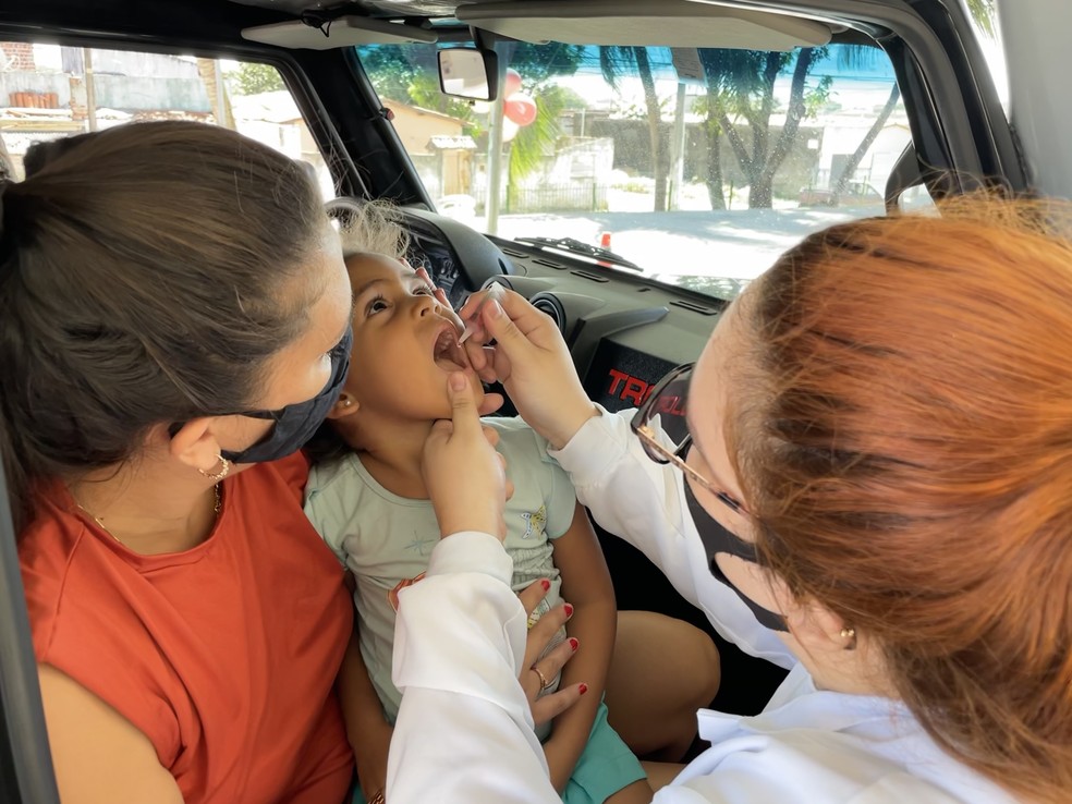 Primeiro dia de drive-thru contra a poliomielite tem pouca procura em Natal — Foto: Divulgação