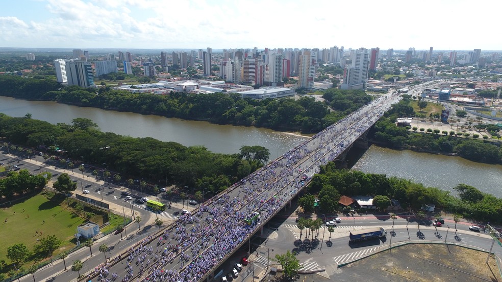 Caminhada da Fraternidade reúne milhares de fiéis em Teresina todos os anos — Foto: Magno Bonfim/ TV Clube