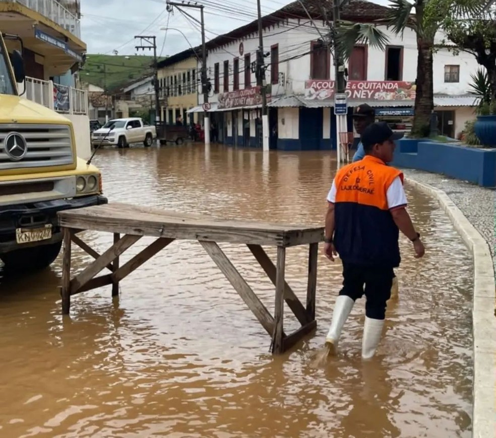 Inundação na cidade de Laje do Muriaé, no Noroeste Fluminense — Foto: Prefeitura de Laje do Muriaé/Reprodução Facebook