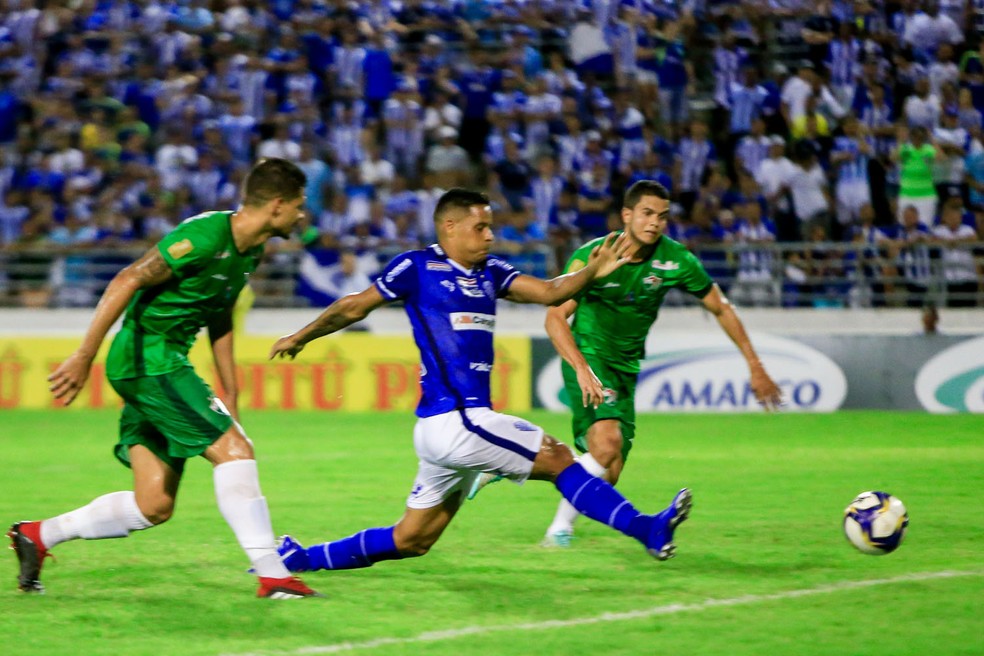 Patrick Fabiano não conseguiu repetir os números do futebol árabe — Foto: Ailton Cruz/Gazeta de Alagoas