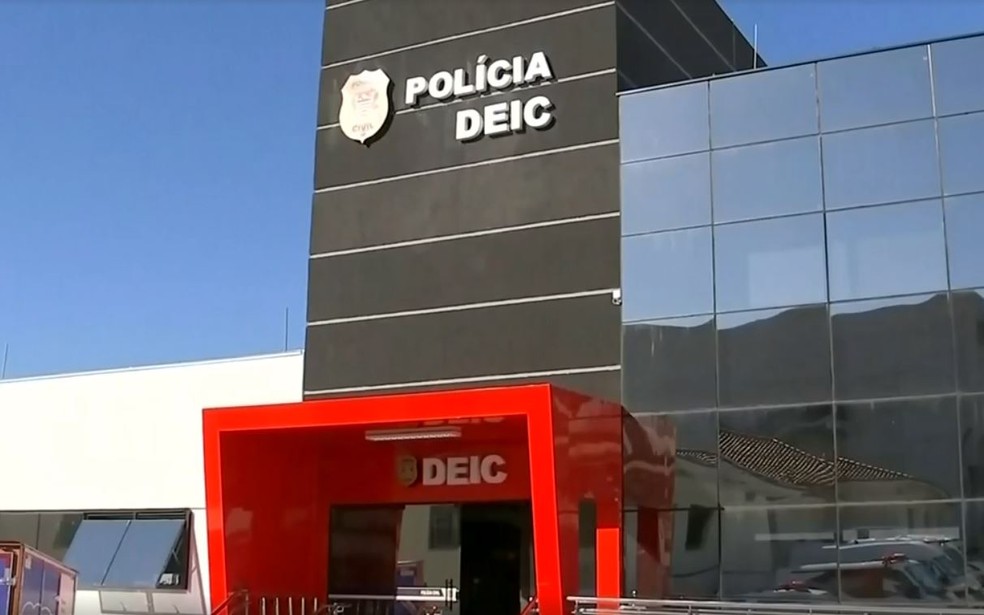 Policiais da Deic de Sorocaba (SP) deflagraram operação contra quadrilha que usa aviões em tráfico internacional de drogas — Foto: Reprodução/ TV TEM