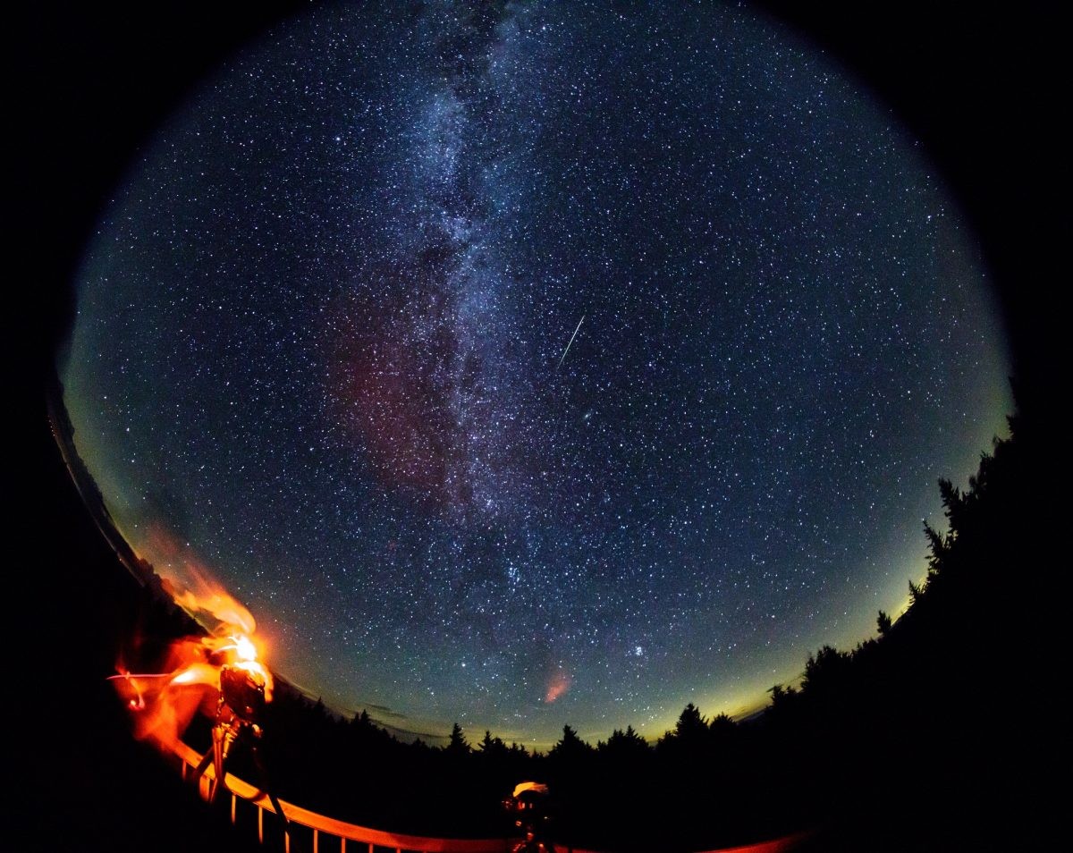 Chuva de meteoros Perseidas atinge pico na madrugada desta ...