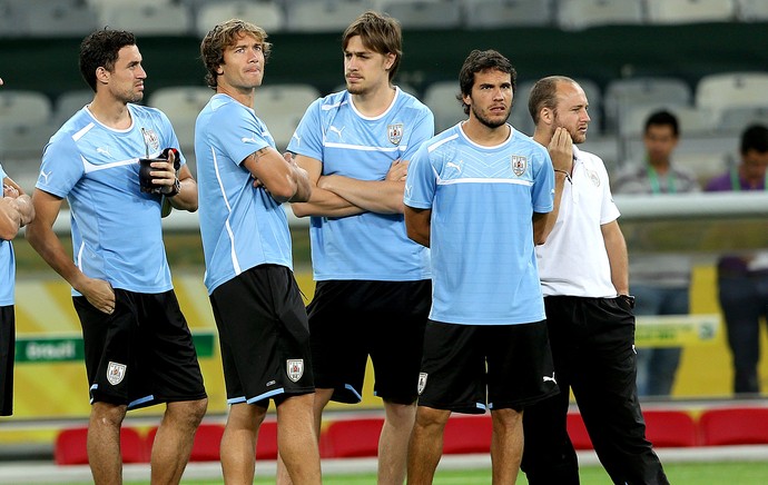 Martin Silva goleiro treino Uruguai (Foto: AP)