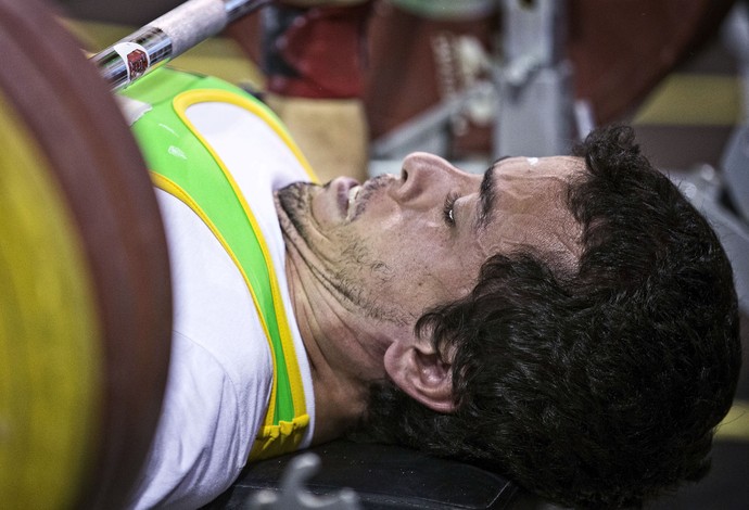 Bruno Carra, halterofilista, foi desclassificado por doping em Londres 2012 (Foto: Daniel Zappe/CPB/MPIX)