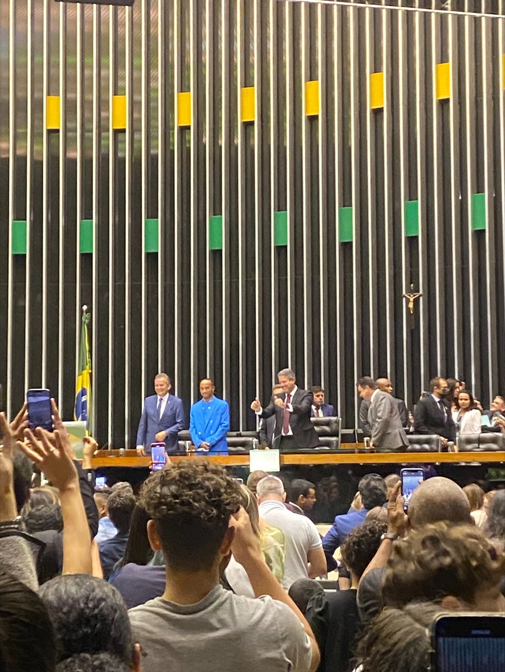 Lewis Hamilton recebe título de cidadão honorário do Brasil na Câmara dos Deputados, em Brasília — Foto: Karina Azevedo