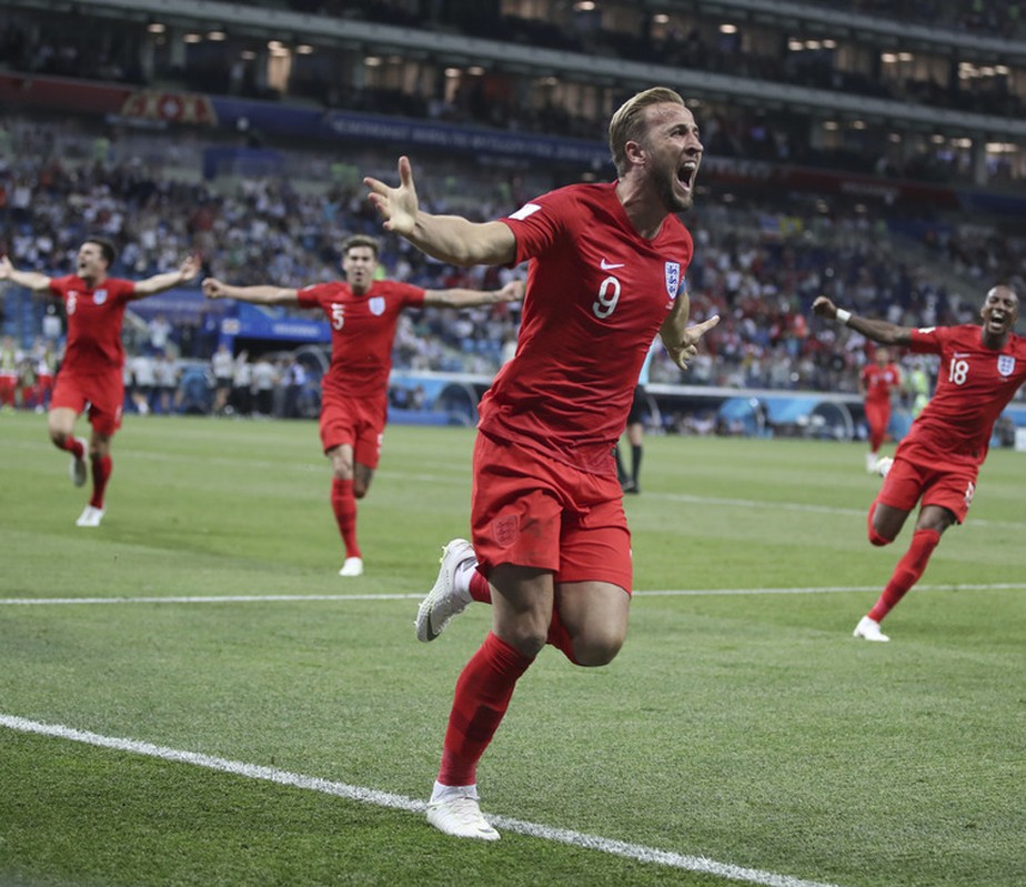 Harry Kane comemora gol da vitória contra a Tunísia na Copa de 2018