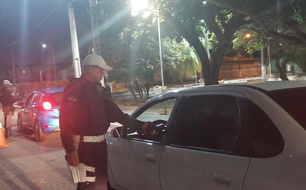 Operação Lei Seca autua 24 motoristas e prende mais dois por embriaguez ao volante na Zona Sul de Natal — Foto: Cedida