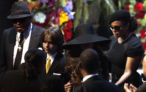 Joseph Jackson com a filha, Janet Jackson, e o neto, Prince Michael Jackson I