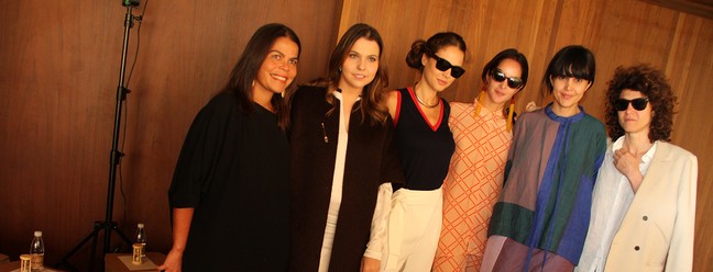 Daniela Falcão e Vivian Sotocorno, do Vogue team, com Giovanna Meneghel, Vanda Jacintho, Karina Motta e Camila Bossolan     