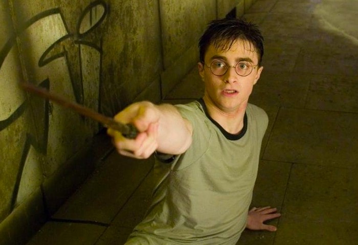 O ator Daniel Radcliffe como o protagonista da franquia Harry Potter (Foto: Reprodução)