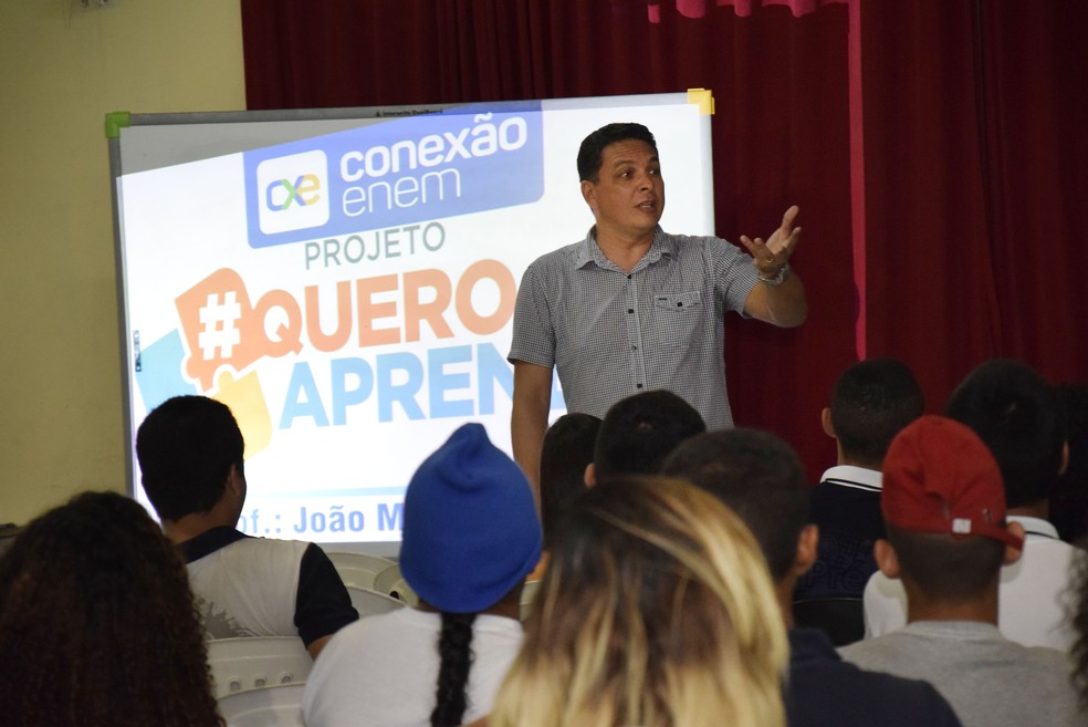 Professor João Maria fala sobre aulões para alunos da rede pública do RN (Foto: Ney Douglas)