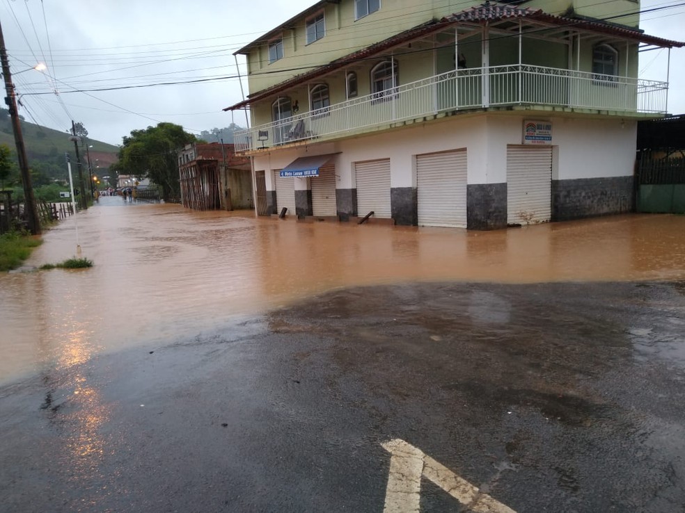 Enchente em Tabuleiro nesta quinta-feira (13) — Foto: Prefeitura de Tabuleiro/Divulgação