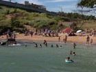 Lixo na Praia Secreta incomoda banhistas em Vila Velha, ES