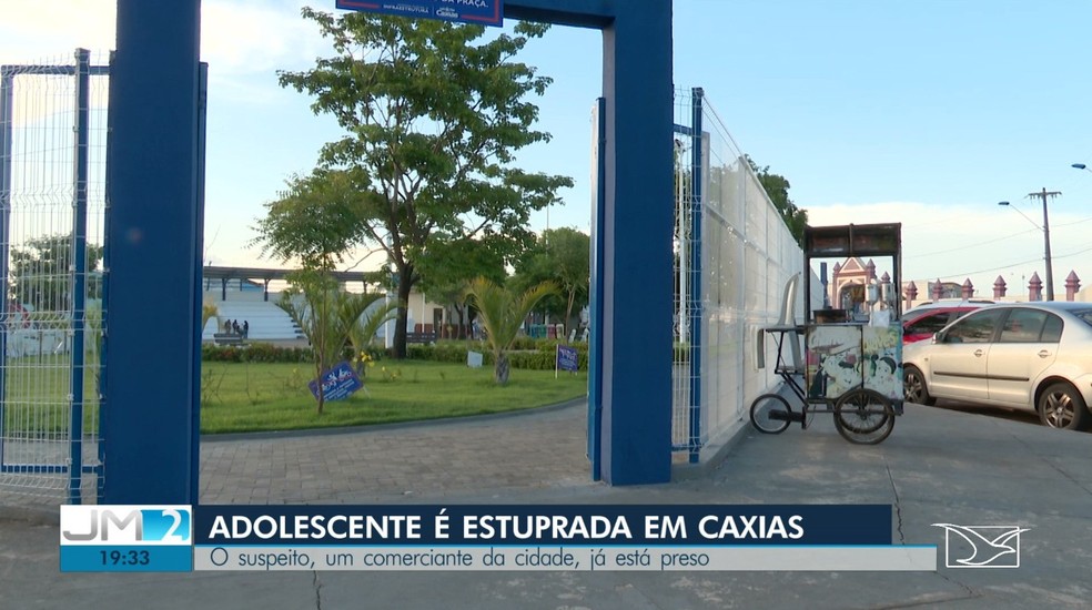 Praça onde a adolescente trabalhava com o idoso em Caxias — Foto: Reprodução/TV Mirante