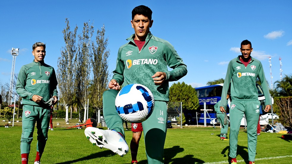 Cano treinou com o Fluminense no Colón, seu ex-clube na Argentina — Foto: Mailson Santana / Fluminense