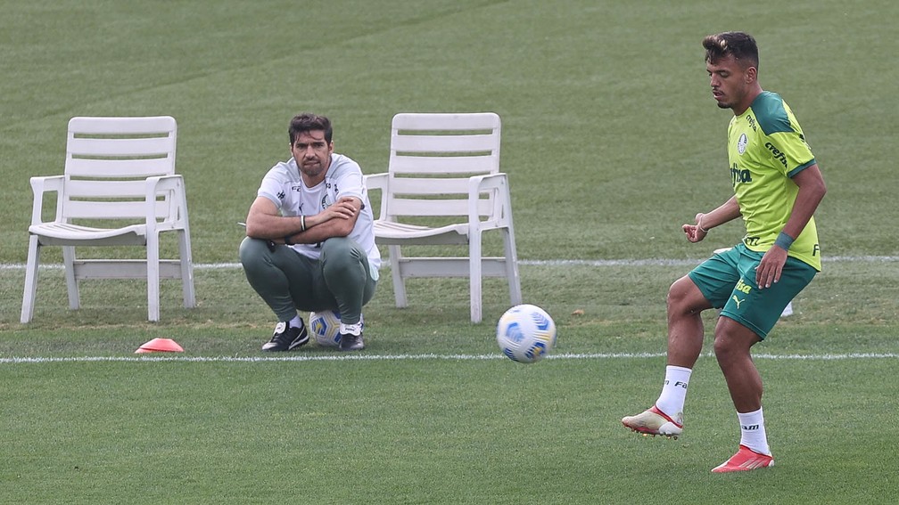 Gabriel Menino busca mais espaço no Palmeiras