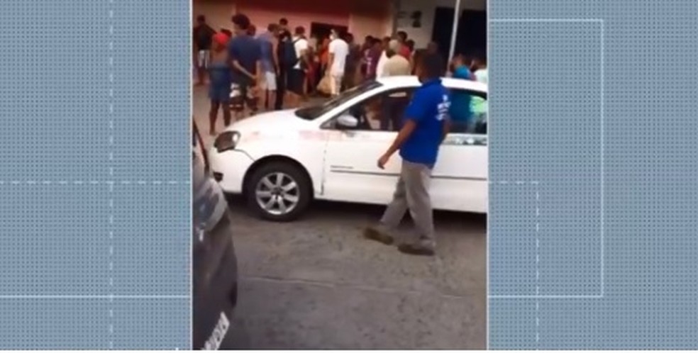 Quatro pessoas foram baleadas por homem em Ilhéus — Foto: Reprodução/ TV Bahia