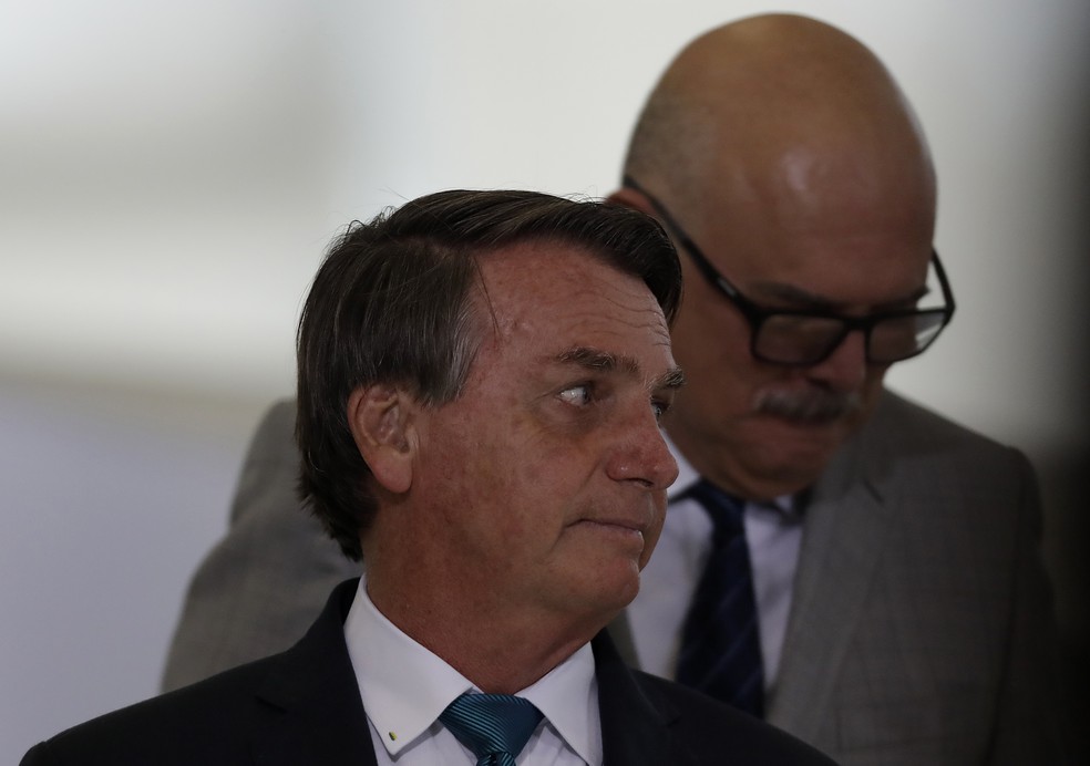 Em vídeo, Bolsonaro afirmou que colocaria 'cara no fogo' por Milton Ribeiro, alvo da PF — Foto: Cristiano Mariz/O Globo