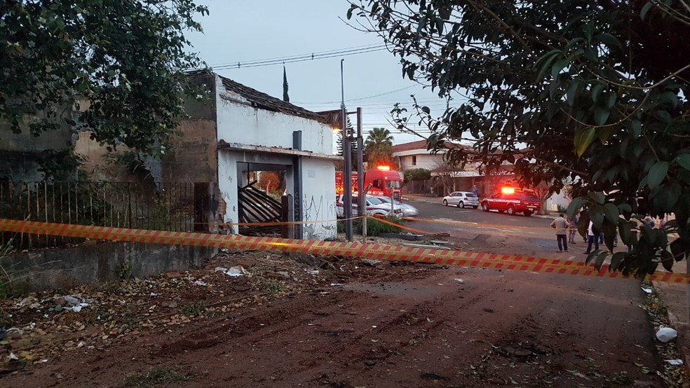 Posto de combustíveis abandonado explode durante desmontagem em Jaú — Foto: Luizinho Andretto/Divulgação