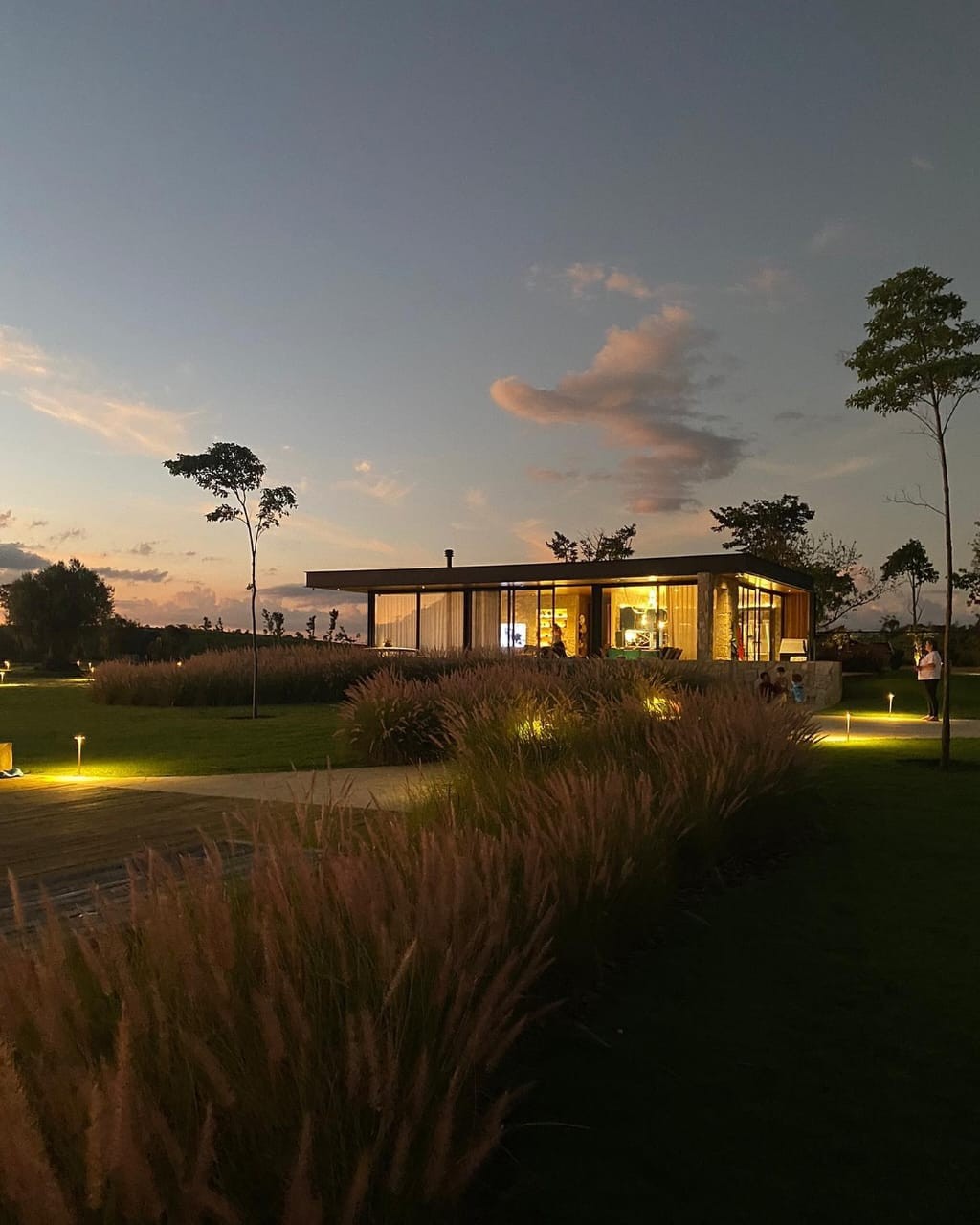 Rancho da Montanha: hotel fazenda de Gio Ewbank e Bruno Gagliasso tem