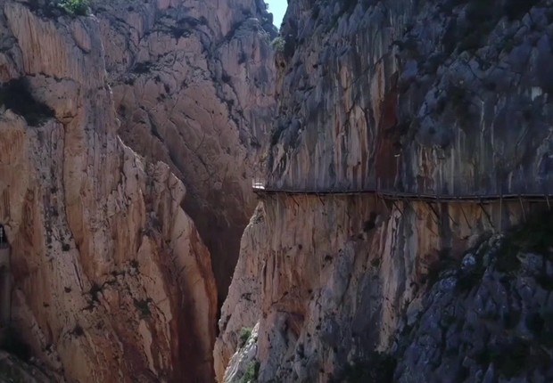 Caminho do Rei, passarela de 3 km na Espanha (Foto: BBC)