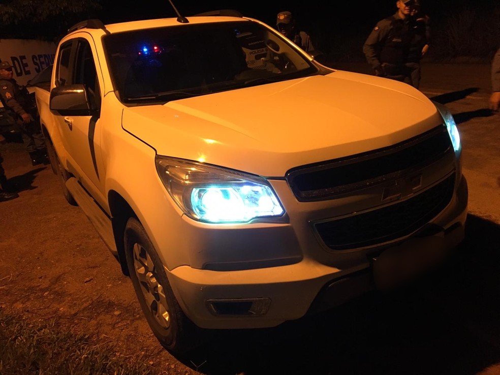 Caminhonete de estudante roubada em Rondonópolis (MT) — Foto: Polícia Militar-MT