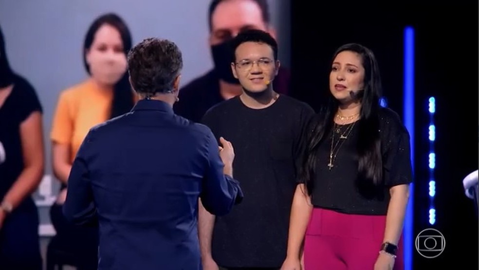 João e Lilian vão ao 'The Wall' para continuar o projeto do BioPequi Caldeirão do Huck  (3) — Foto: Globo
