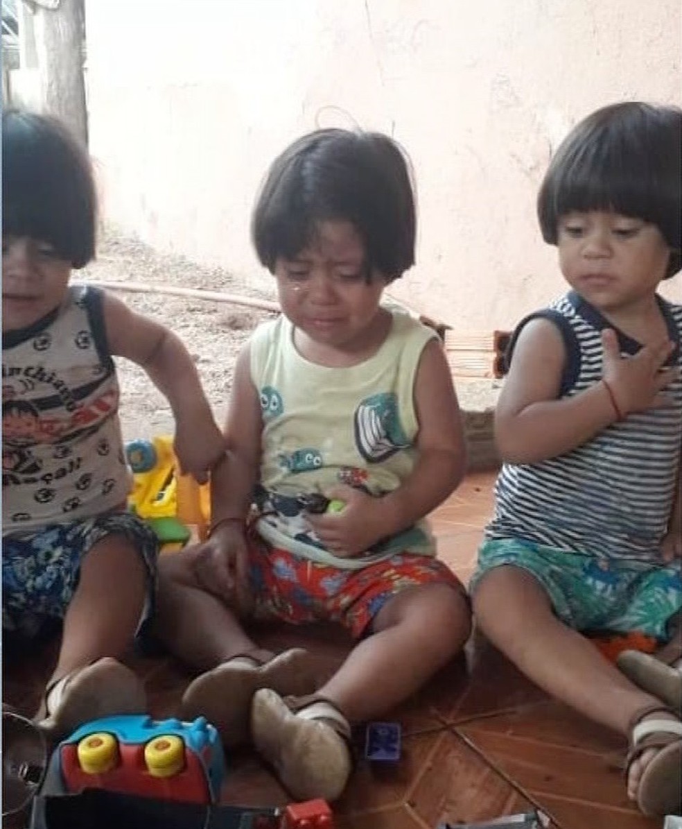 Crianças perderam brinquedos, roupas e materiais escolares  Foto: TVCA/Reprodução