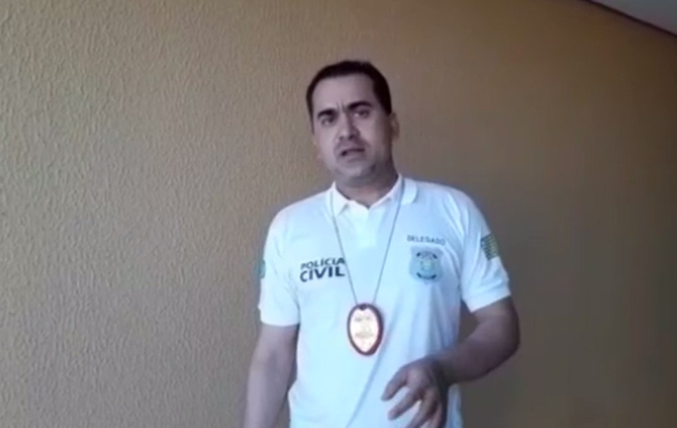 Delegado Miguel Carneiro está responsável pelo caso (Foto: Divulgação/Polícia Civil)