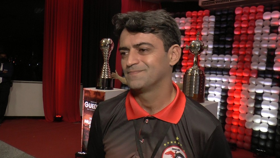 Pascoal acredita que o momento � especial para aproximar os torcedores � Foto: Reprodu��o / TV Sol