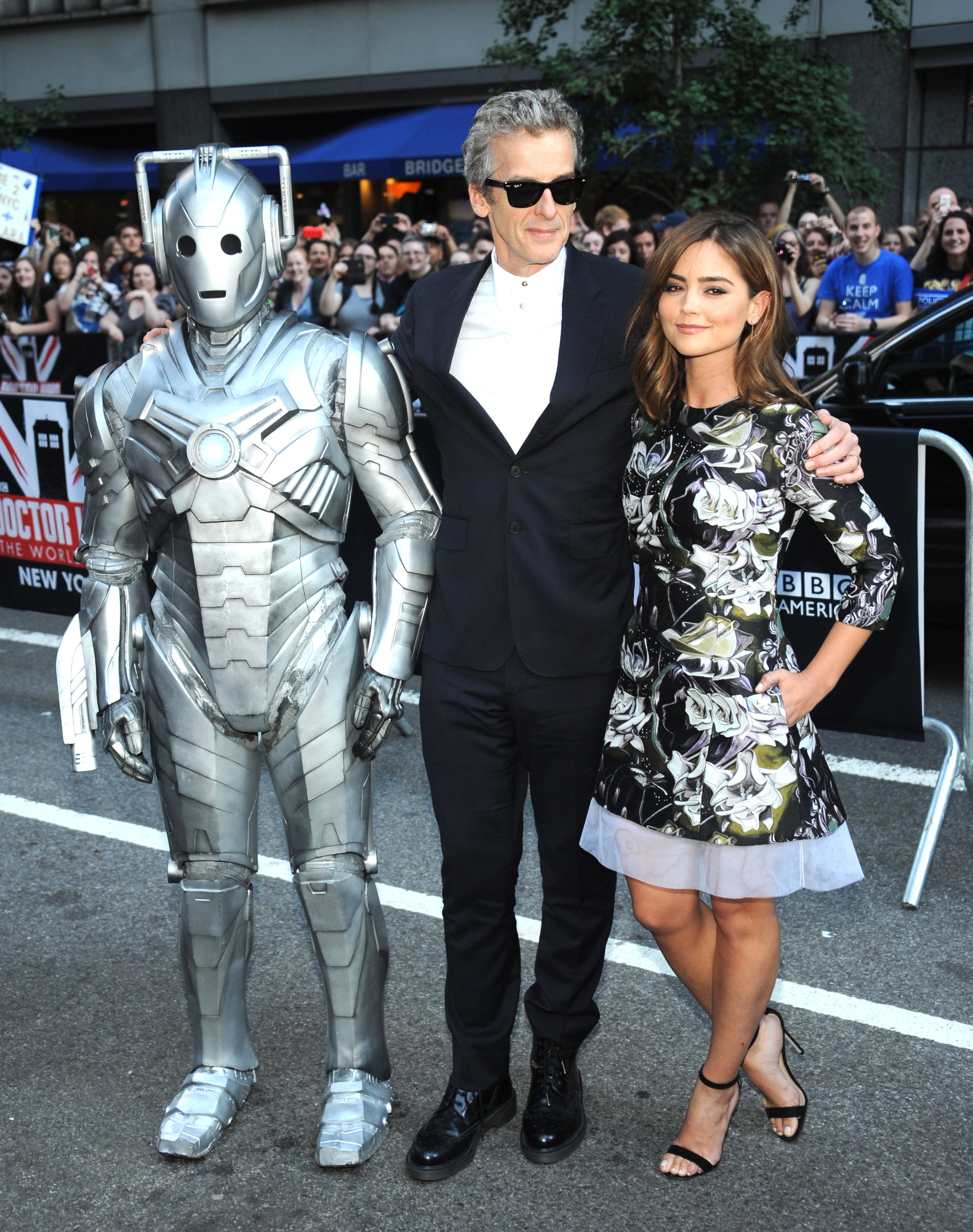 Jenna Coleman e Peter Capaldi, protagonistas da 8ª temporada de 'Doctor Who', na première da série em Nvoa York. (Foto: Getty Images)