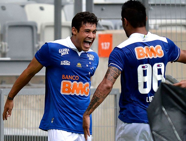 Vinícius Araújo luan cruzeiro gol tombense (Foto: Pedro Vilela / Futura Press)