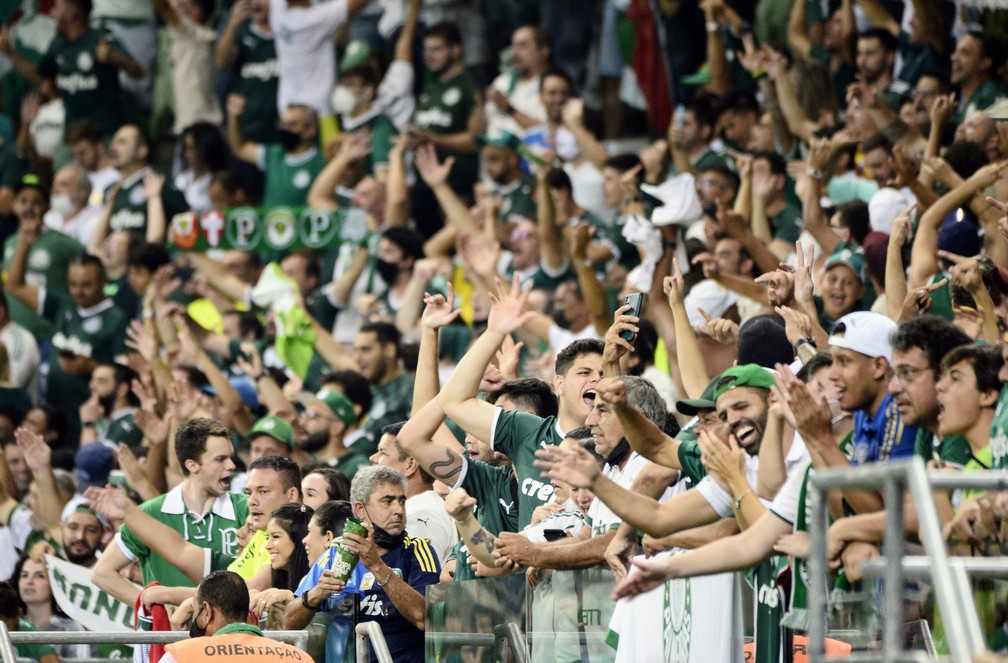 Duelo contra o Santos terá o maior público do Allianz desde volta da torcida aos estádios