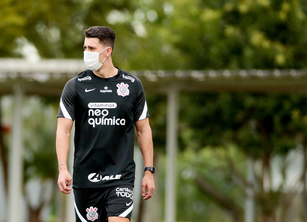 Em caso Avelar, Corinthians considerou reação dos patrocinadores como fator decisivo na rescisão 