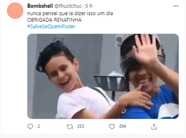 Beijo de Bernardo de Assis e Juliana Alves em Salve-se Quem Puder repercute na web (Foto: Reprodução/Twitter)