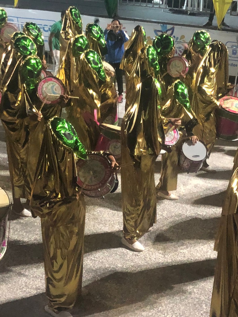 Bateria da escola de samba Vila Carvalho. — Foto: Reprodução
