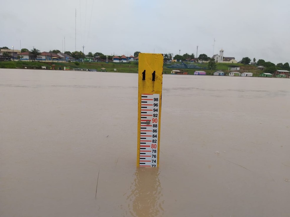 Rio Juruá em Porto Walter deu sinal de vazante neste sábado (26) — Foto: Arquivo/Defesa Civil Municipal