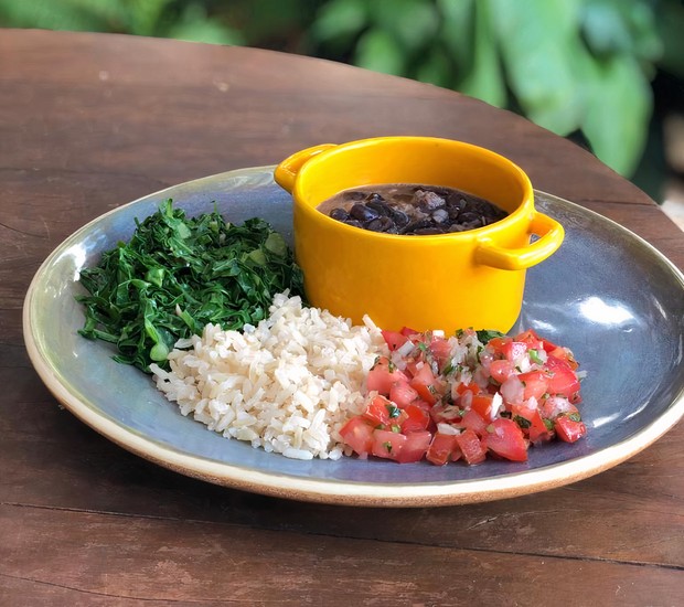 Feijoada Vegana De Tofu é Fácil De Fazer Casa E Jardim Receitas Veganas 3007