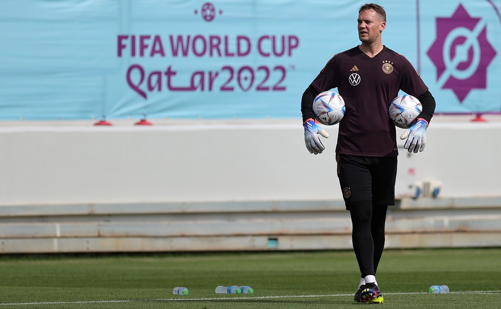 Neuer, da Alemanha, é uma das atrações dos jogos de amanhã na Copa do Mundo — Foto: EFE/EPA/FRIEDEMANN VOGEL
