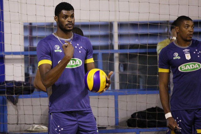 Cruzeiro tenta ampliar vantagem contra o Campinas para ficar perto de outra decisão da Superliga