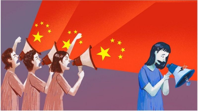 Muitas pessoas consideram o aumento do sentimento nacionalista chinês como resultado das crescentes tensões entre a China e o Ocidente (Foto: DAVIES SURYA via BBC News)