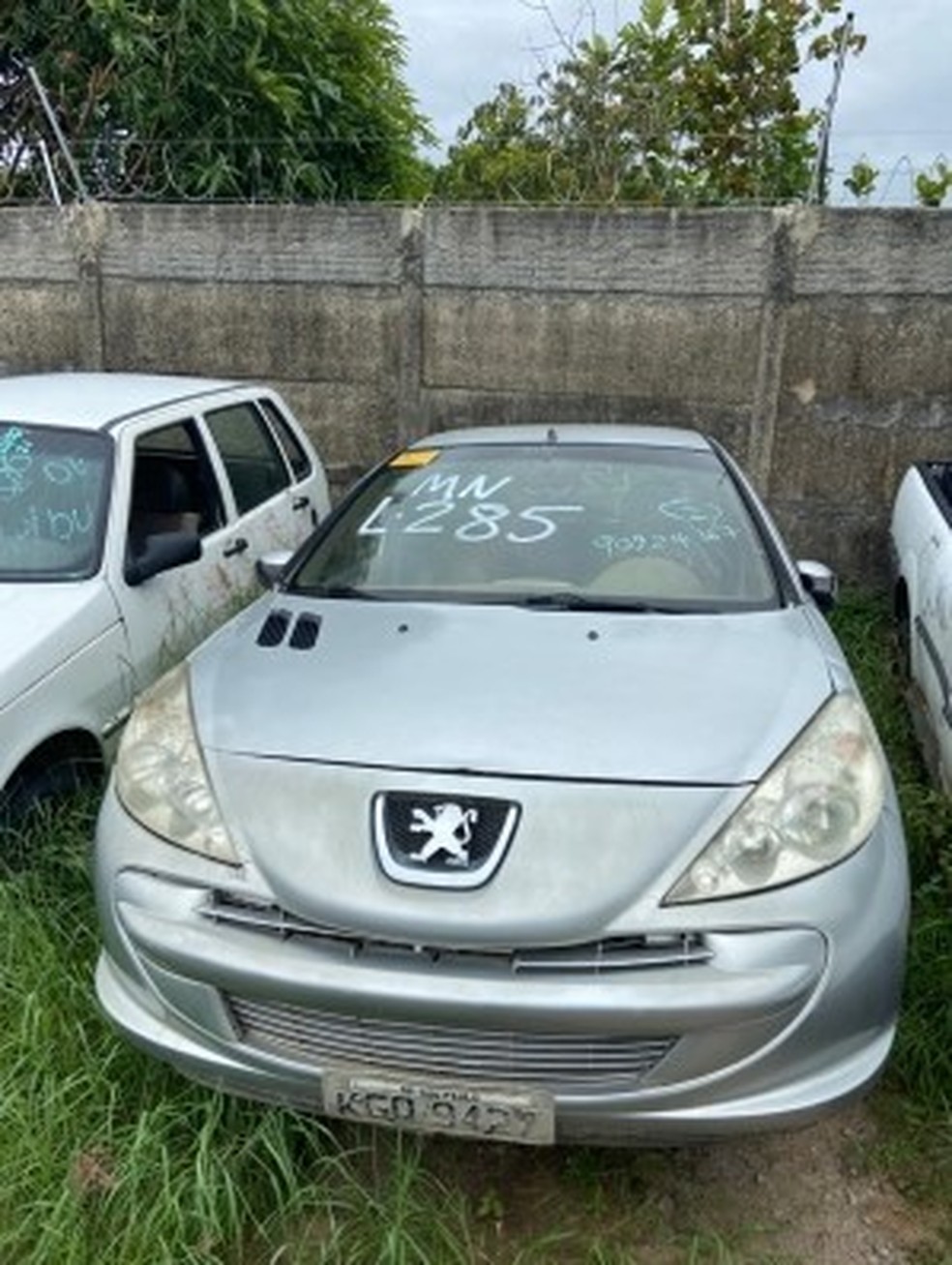 Parte dos carros e motos colocados a leilão pela PRF pode colocada em circulação, enquanto outra deve virar sucata. — Foto: PRF/Divulgação