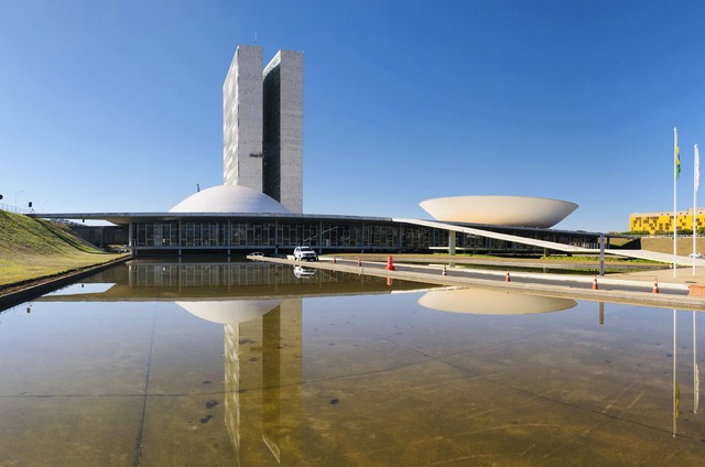 Retrocesso na Câmara mantém número exorbitante de partidos | Míriam Leitão - Vimarsana News