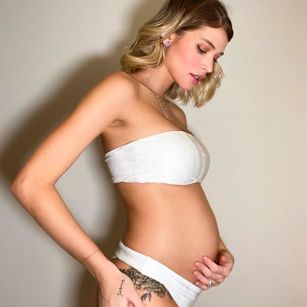 Carolina Dias Leite Mulher De Kaka Completa Cinco Meses De Gravidez Minha Rainha Celebridades Glamour