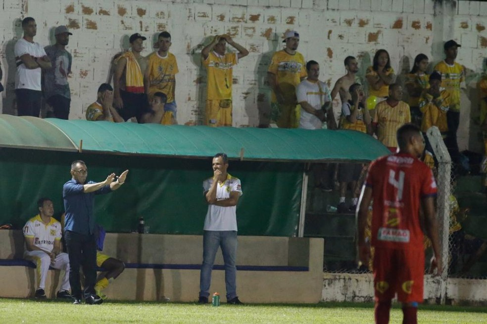 Adelson de Almeida no jogo dessa quarta-feira — Foto: Igo Estrela/Metrópoles
