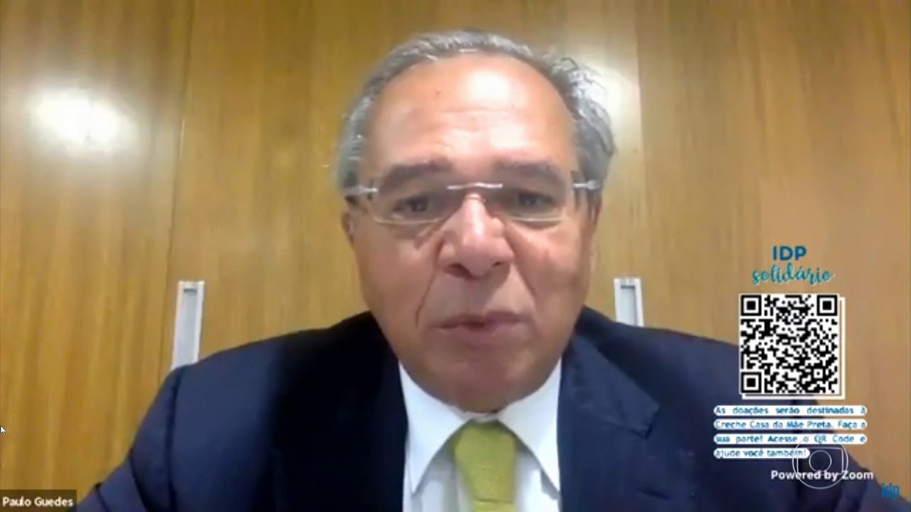 Paulo Guedes fala sobre relação do governo com o Congresso e muda tom com Maia