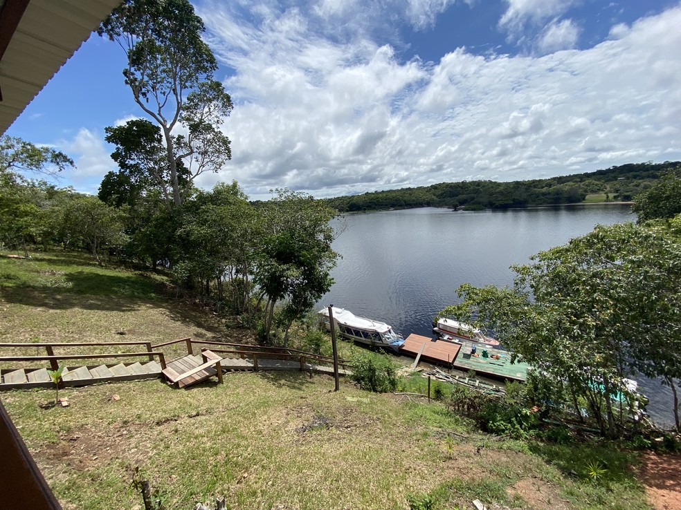 Comunidade do Tumbira fica a 64 quilômetros da capital e conta somente com acesso por meio fluvial — Foto: Luis Paulo Dutra/g1 am